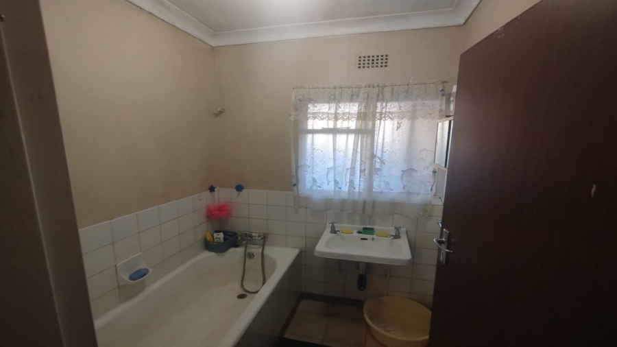 4 Bedroom Property for Sale in Brandwag Free State